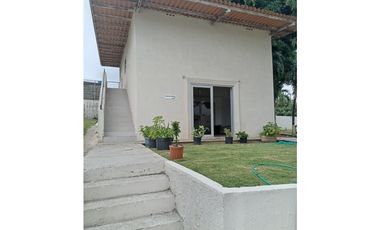 VENDO APARTAMENTO EN PEDREGAL $80.000!!!