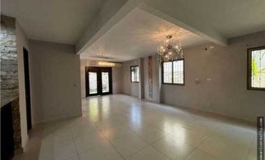 ALQUILO CASA EN ARRAIJAN PANAM PACFICO WOODLANDS 4R