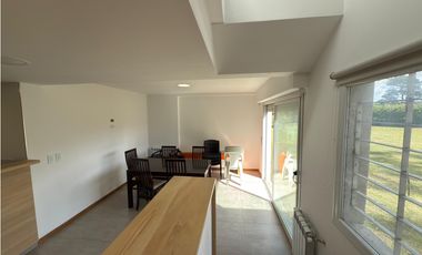 VENTA CASA MODERNA 3 AMB CON GRAN LOTE BARRIO SANTA CELINA