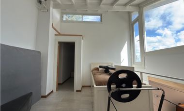 VENTA CASA MODERNA 3 AMB CON GRAN LOTE BARRIO SANTA CELINA