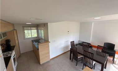 VENTA CASA MODERNA 3 AMB CON GRAN LOTE BARRIO SANTA CELINA