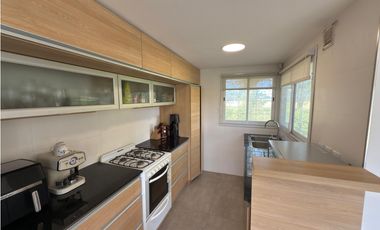 VENTA CASA MODERNA 3 AMB CON GRAN LOTE BARRIO SANTA CELINA