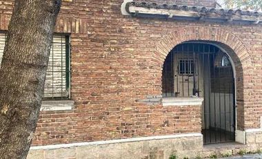 Casa en venta en Quilmes Este