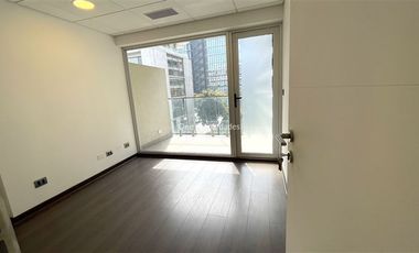 Oficina en Arriendo en Clinica Las Condes | Oficina arriendo 2P 1B 1E recepción terraza | Las Condes | One Propiedades