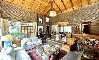 Casa en Venta en Av. Del Parque / El Almendro