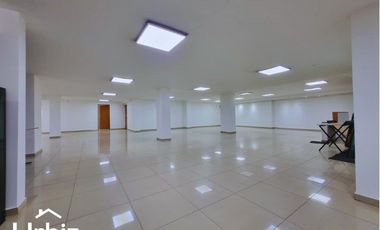 Arriendo / Venta de Local Comercial de 380m en Multicentro