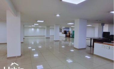 Arriendo / Venta de Local Comercial de 380m en Multicentro