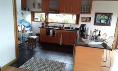 Vendo Hermosa Casa con buen lote en el hato k7 vía la Calera