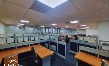 Arriendo Oficinas Amobladas sobre Cll 100 Chico Norte Bogota, 721m