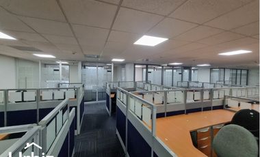 Arriendo Oficinas Amobladas sobre Cll 100 Chico Norte Bogota, 721m