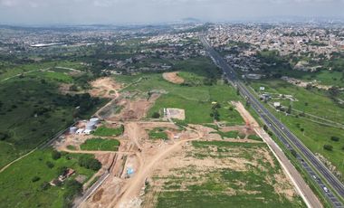Terreno en parque industrial Axis Tonala