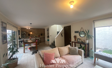Casa en Venta en Tobalaba con Palena