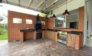 CASA CAMPESTRE EN VENTA EN VIA LA VIRGINIA/PEREIRA