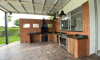 CASA CAMPESTRE EN VENTA EN VIA LA VIRGINIA/PEREIRA