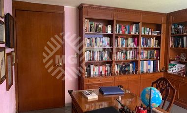 Casa en Venta con Grandes Espacios Ideal Para Desarrolladores