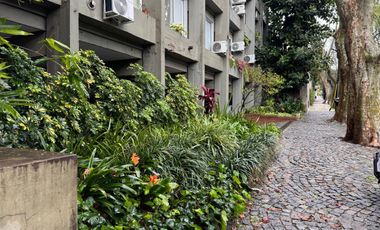 Departamento de 3 ambientes en dúplex en venta, en Vicente López.