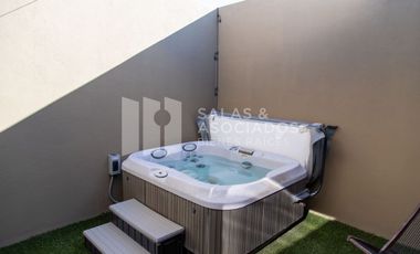 EXCLUSIVA RESIDENCIA  EN EL PORVENIR, LISTA PARA HABITAR