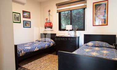 EXCLUSIVA RESIDENCIA  EN EL PORVENIR, LISTA PARA HABITAR