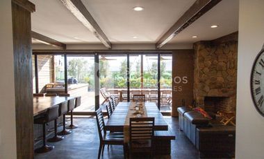 EXCLUSIVA RESIDENCIA  EN EL PORVENIR, LISTA PARA HABITAR