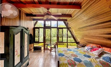 Oportunidad! Se Vende Casa en el Valle de Antón con Manantial Privado