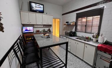 Casa PH en venta en Lanus Este