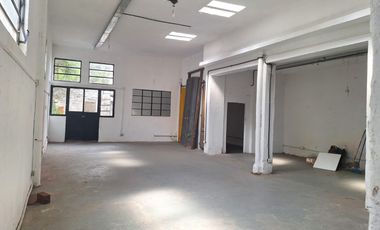Galpón en venta de 315m2 ubicado en Parque Avellaneda