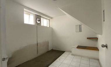 Local Comercial en Arriendo en La Dehesa / Strip Center frente al Portal La Dehesa