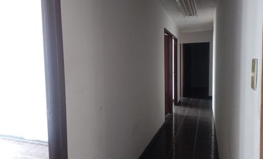 Locales en renta para uso de oficina en tercer piso
