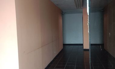Locales en renta para uso de oficina en tercer piso