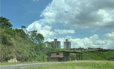TERRENO /  DOMINGO DIAZ / 14.041M / PLANO / PRINCIPAL FRENTE AL METRO