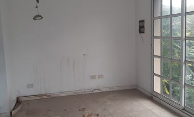 Departamento Tipo Casa en venta en Moron Centro