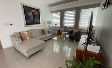 Residencia  de lujo en exclusivo fraccionamiento en Valle Escondido