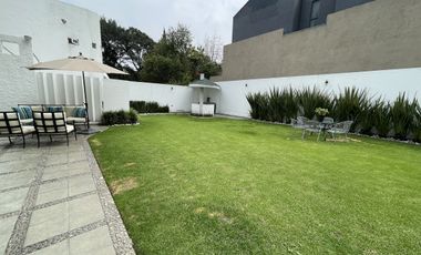 Residencia  de lujo en exclusivo fraccionamiento en Valle Escondido