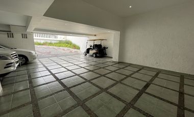 Residencia  de lujo en exclusivo fraccionamiento en Valle Escondido