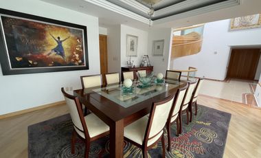 Residencia  de lujo en exclusivo fraccionamiento en Valle Escondido