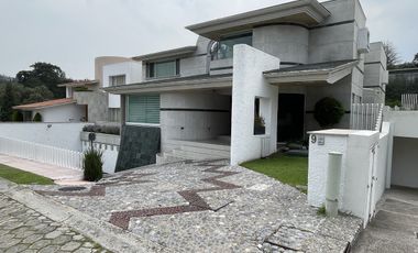 Residencia  de lujo en exclusivo fraccionamiento en Valle Escondido
