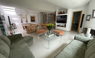 Residencia  de lujo en exclusivo fraccionamiento en Valle Escondido