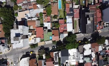 Se Vende, PH tipo casa, independiente, con cochera, multi familiar. (Ciudadela)