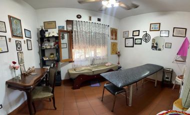 Se Vende, PH tipo casa, independiente, con cochera, multi familiar. (Ciudadela)