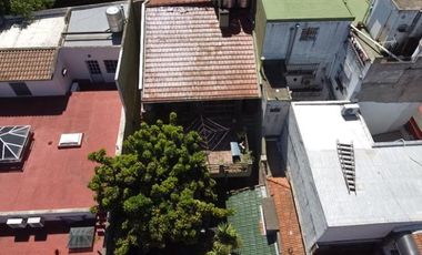 Se Vende, PH tipo casa, independiente, con cochera, multi familiar. (Ciudadela)