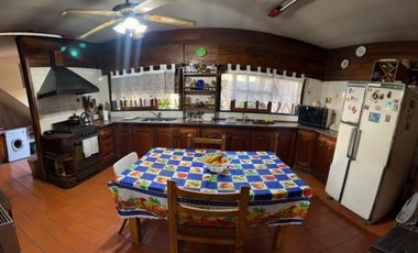 Se Vende, PH tipo casa, independiente, con cochera, multi familiar. (Ciudadela)