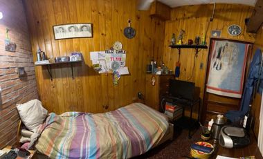Se Vende, PH tipo casa, independiente, con cochera, multi familiar. (Ciudadela)