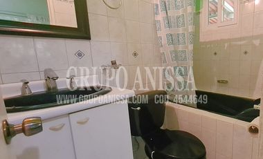 Se Vende Casa con hermoso Patio en Altos del Maria