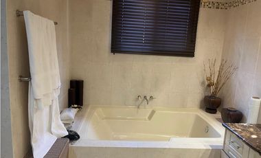 Venta de casa en Costa del Este (Antigua) GTA