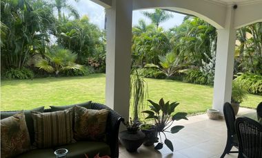 Venta de casa en Costa del Este (Antigua) GTA