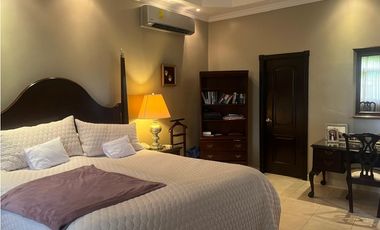 Venta de casa en Costa del Este (Antigua) GTA