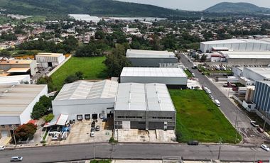 Bodega en venta 1,600m2 Prol. López Mateos Sur