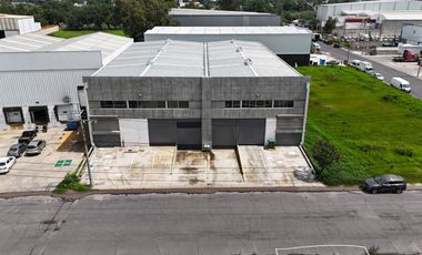 Bodega en venta 1,600m2 Prol. López Mateos Sur