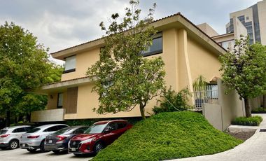 CASA EN CONDOMINIO EN BOSQUES DE LAS LOMAS PRIVADA DE LAS TEJAS