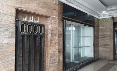 Local Comercial en Arriendo en Bombero Adolfo Ossa esquina con Paseo Ahumada, Santiago